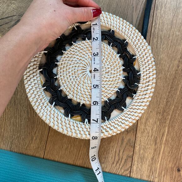 Round Rattan Crossbody Bag White Woven Straw Boho Summer Purse - Picture 8 of 9